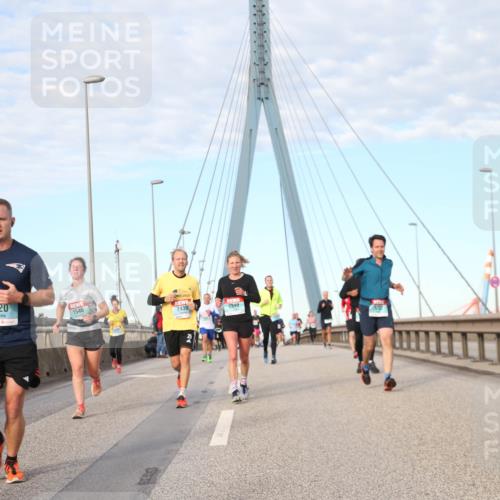 03.10.2024 - Köhlbrandbrückenlauf Jannik Wohlers http://msf.ph/oto/7176396 03.10.2024 09:42:55 Position 2 3020, 1546, 2439, 2940 meine-sportfotos.de
