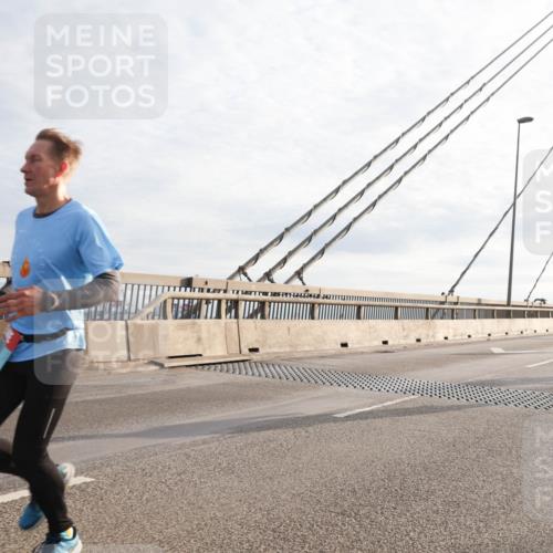03.10.2024 - Köhlbrandbrückenlauf Matties Gatica Varas http://msf.ph/oto/7176403 03.10.2024 09:23:13 Position 2 1554 meine-sportfotos.de