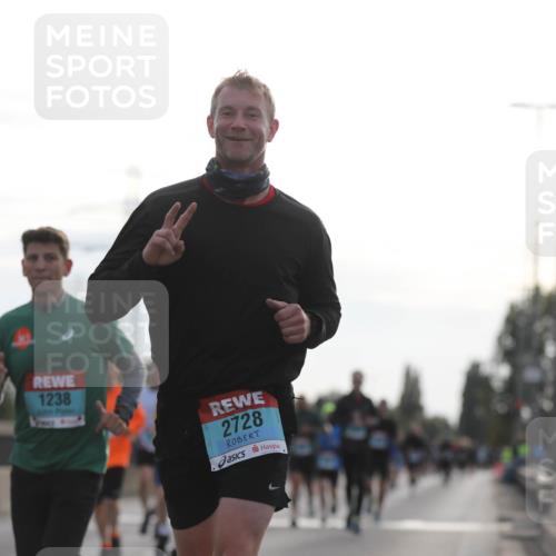 03.10.2024 - Köhlbrandbrückenlauf Fuchs,  Jonas http://msf.ph/oto/7176444 03.10.2024 09:14:19 Position 3 1238, 2728 meine-sportfotos.de