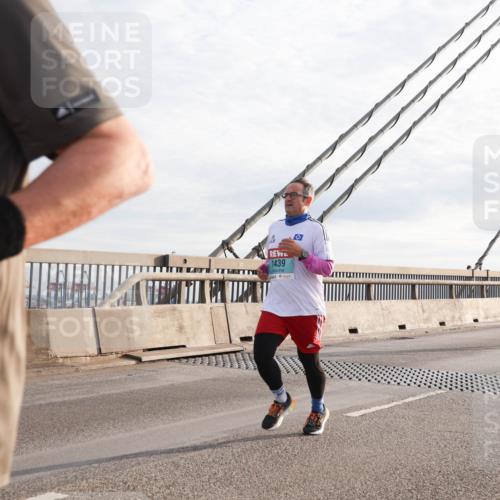 03.10.2024 - Köhlbrandbrückenlauf Matties Gatica Varas http://msf.ph/oto/7176628 03.10.2024 09:23:16 Position 2 1439 meine-sportfotos.de