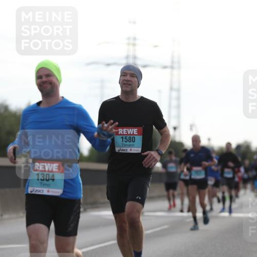 03.10.2024 - Köhlbrandbrückenlauf Fuchs,  Jonas http://msf.ph/oto/7176652 03.10.2024 09:14:26 Position 3 1304, 1580 meine-sportfotos.de