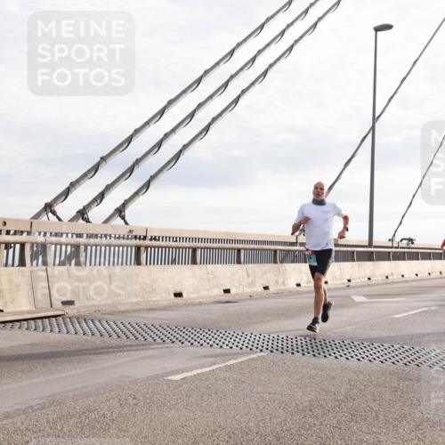 03.10.2024 - Köhlbrandbrückenlauf Matties Gatica Varas http://msf.ph/oto/7176662 03.10.2024 09:23:18 Position 2 1117 meine-sportfotos.de