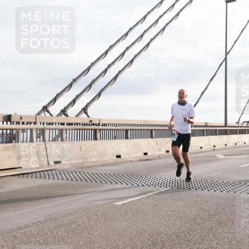 03.10.2024 - Köhlbrandbrückenlauf Matties Gatica Varas http://msf.ph/oto/7176684 03.10.2024 09:23:18 Position 2  meine-sportfotos.de