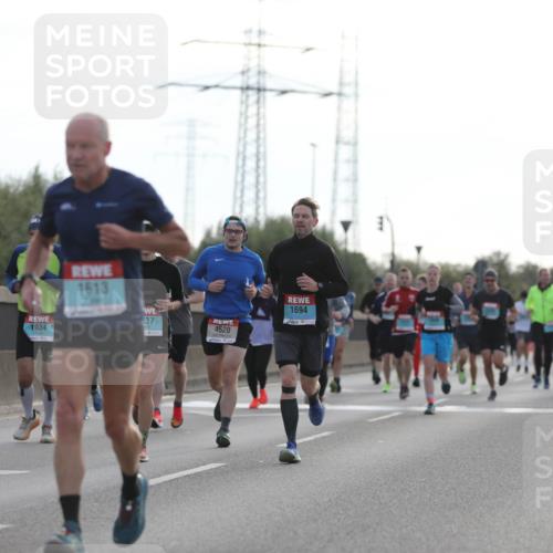 03.10.2024 - Köhlbrandbrückenlauf Fuchs,  Jonas http://msf.ph/oto/7176882 03.10.2024 09:14:30 Position 3 1934, 1613, 37, 4520, 1694 meine-sportfotos.de