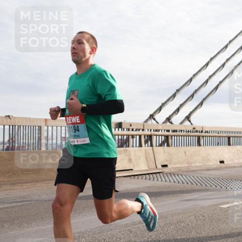 03.10.2024 - Köhlbrandbrückenlauf Matties Gatica Varas http://msf.ph/oto/7176933 03.10.2024 09:23:23 Position 2 1194 meine-sportfotos.de