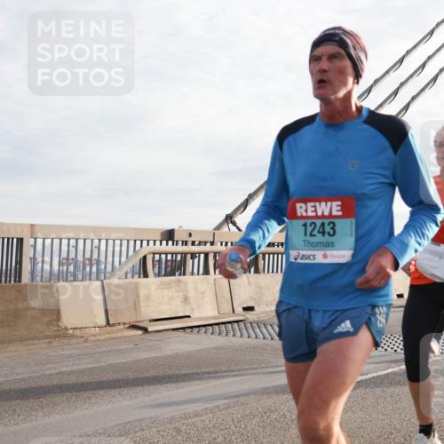03.10.2024 - Köhlbrandbrückenlauf Matties Gatica Varas http://msf.ph/oto/7176952 03.10.2024 09:23:23 Position 2 1243 meine-sportfotos.de