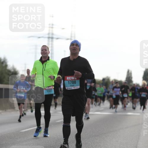 03.10.2024 - Köhlbrandbrückenlauf Fuchs,  Jonas http://msf.ph/oto/7177080 03.10.2024 09:14:40 Position 3 1997, 1337, 1700 meine-sportfotos.de