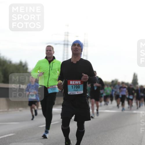03.10.2024 - Köhlbrandbrückenlauf Fuchs,  Jonas http://msf.ph/oto/7177137 03.10.2024 09:14:40 Position 3 1997, 1337, 1700 meine-sportfotos.de