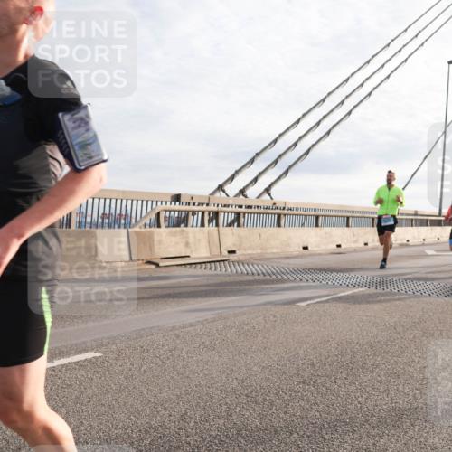 03.10.2024 - Köhlbrandbrückenlauf Matties Gatica Varas http://msf.ph/oto/7177375 03.10.2024 09:23:34 Position 2 1344 meine-sportfotos.de