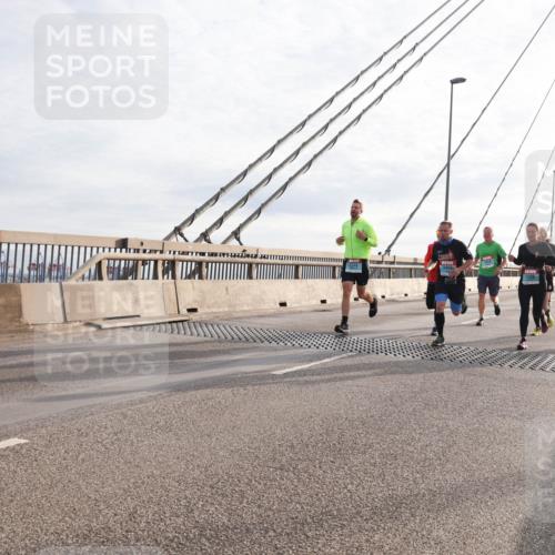 03.10.2024 - Köhlbrandbrückenlauf Matties Gatica Varas http://msf.ph/oto/7177395 03.10.2024 09:23:34 Position 2 3468 meine-sportfotos.de