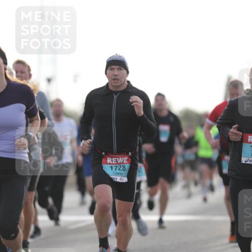 03.10.2024 - Köhlbrandbrückenlauf Fuchs,  Jonas http://msf.ph/oto/7177416 03.10.2024 09:14:46 Position 3 1728, 1103 meine-sportfotos.de