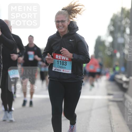 03.10.2024 - Köhlbrandbrückenlauf Fuchs,  Jonas http://msf.ph/oto/7177545 03.10.2024 09:14:48 Position 3 1728, 1103 meine-sportfotos.de