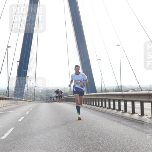 03.10.2024 - Köhlbrandbrückenlauf Jannik Wohlers http://msf.ph/oto/7177587 03.10.2024 09:16:48 Position 1 1012 meine-sportfotos.de