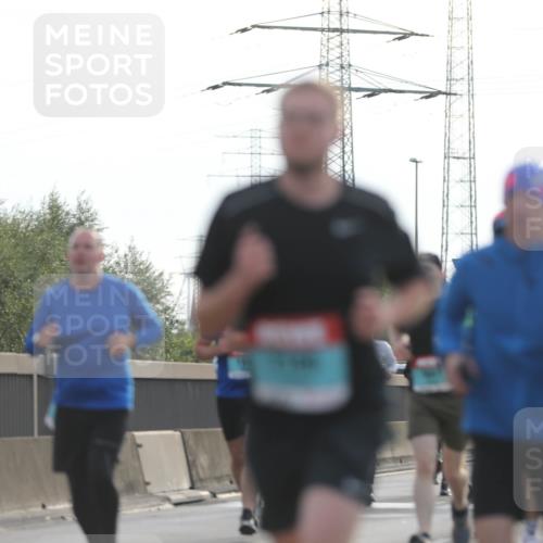 03.10.2024 - Köhlbrandbrückenlauf Fuchs,  Jonas http://msf.ph/oto/7177736 03.10.2024 09:14:54 Position 3  meine-sportfotos.de