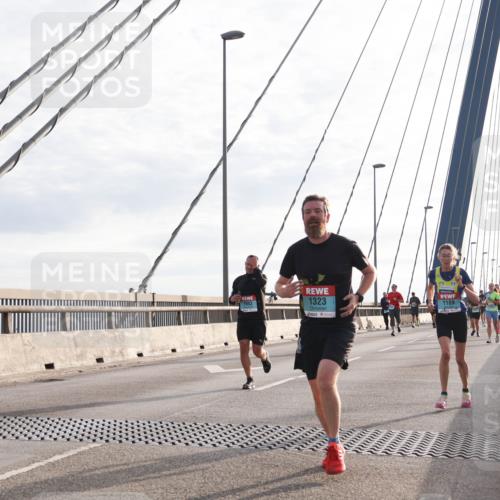 03.10.2024 - Köhlbrandbrückenlauf Matties Gatica Varas http://msf.ph/oto/7177773 03.10.2024 09:23:42 Position 2 1983, 1323, 1189 meine-sportfotos.de