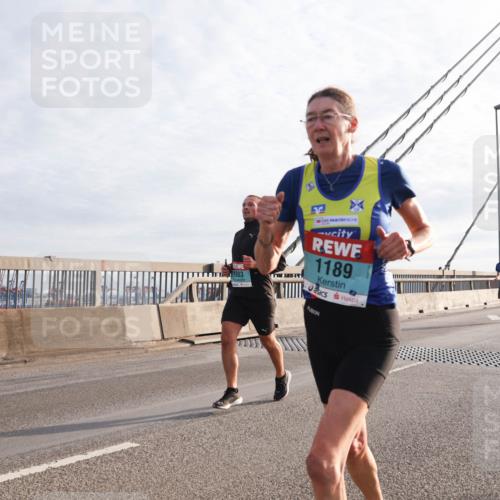 03.10.2024 - Köhlbrandbrückenlauf Matties Gatica Varas http://msf.ph/oto/7177923 03.10.2024 09:23:44 Position 2 1983, 1189 meine-sportfotos.de