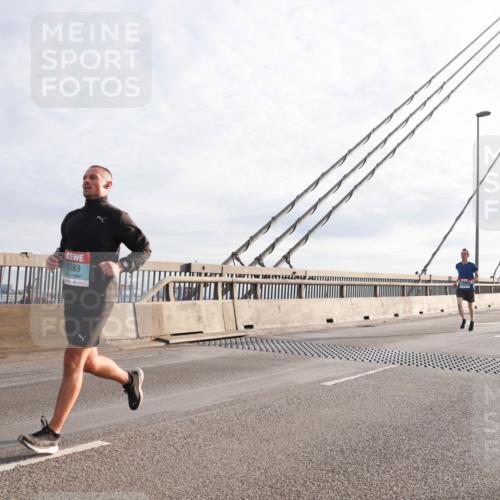 03.10.2024 - Köhlbrandbrückenlauf Matties Gatica Varas http://msf.ph/oto/7177955 03.10.2024 09:23:44 Position 2 1983 meine-sportfotos.de
