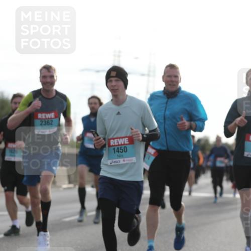 03.10.2024 - Köhlbrandbrückenlauf Fuchs,  Jonas http://msf.ph/oto/7177989 03.10.2024 09:15:02 Position 3 1292, 1876, 2362, 1450, 1494 meine-sportfotos.de