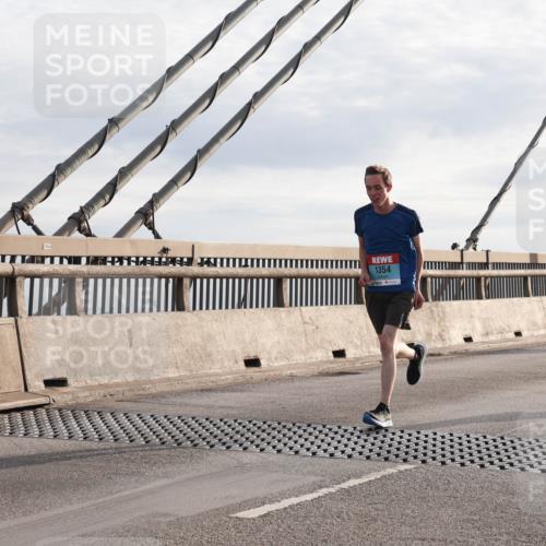 03.10.2024 - Köhlbrandbrückenlauf Matties Gatica Varas http://msf.ph/oto/7178010 03.10.2024 09:23:46 Position 2  meine-sportfotos.de