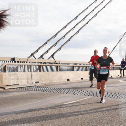 03.10.2024 - Köhlbrandbrückenlauf Matties Gatica Varas http://msf.ph/oto/7178283 03.10.2024 09:23:49 Position 2 3, 1370, 1487 meine-sportfotos.de