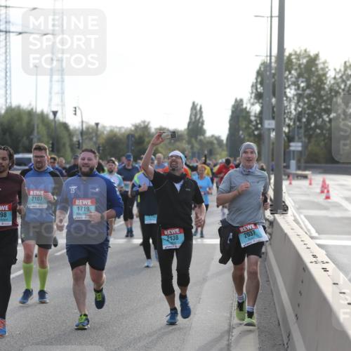 03.10.2024 - Köhlbrandbrückenlauf Fuchs,  Jonas http://msf.ph/oto/7178412 03.10.2024 09:15:15 Position 3 1240, 1298, 2107, 15, 1719, 1750, 2138, 2037 meine-sportfotos.de