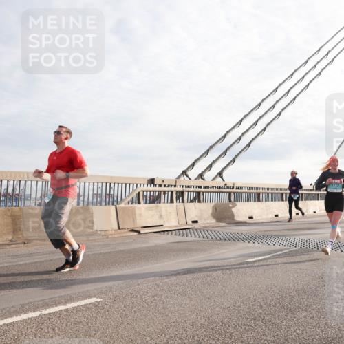 03.10.2024 - Köhlbrandbrückenlauf Matties Gatica Varas http://msf.ph/oto/7178447 03.10.2024 09:23:51 Position 2 1112 meine-sportfotos.de
