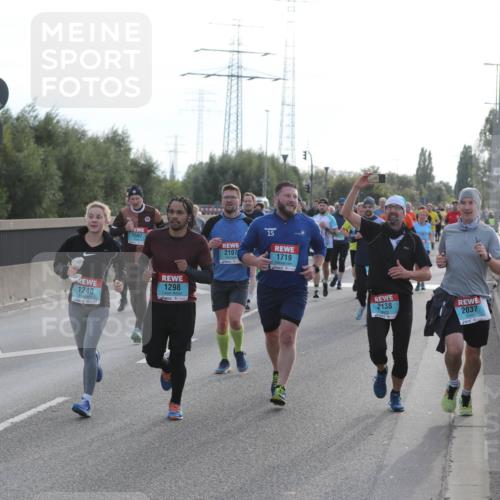 03.10.2024 - Köhlbrandbrückenlauf Fuchs,  Jonas http://msf.ph/oto/7178523 03.10.2024 09:15:16 Position 3 1468, 1597, 1240, 1298, 2107, 15, 1719, 2138, 2037 meine-sportfotos.de