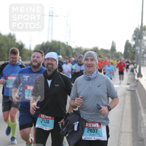 03.10.2024 - Köhlbrandbrückenlauf Fuchs,  Jonas http://msf.ph/oto/7178780 03.10.2024 09:15:17 Position 3 15, 210, 17, 2138, 2037 meine-sportfotos.de