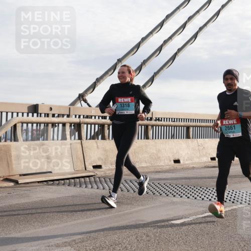 03.10.2024 - Köhlbrandbrückenlauf Matties Gatica Varas http://msf.ph/oto/7179007 03.10.2024 09:24:01 Position 2 1318, 2661, 1262 meine-sportfotos.de