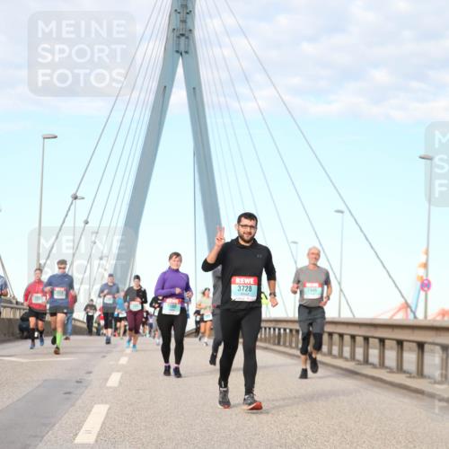 03.10.2024 - Köhlbrandbrückenlauf Jannik Wohlers http://msf.ph/oto/7179232 03.10.2024 09:43:20 Position 2 1910, 1560, 3728, 2446 meine-sportfotos.de