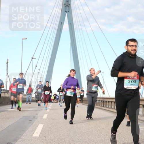 03.10.2024 - Köhlbrandbrückenlauf Jannik Wohlers http://msf.ph/oto/7179403 03.10.2024 09:43:22 Position 2 1168, 1559, 1910, 1844, 1560, 1084, 3728 meine-sportfotos.de
