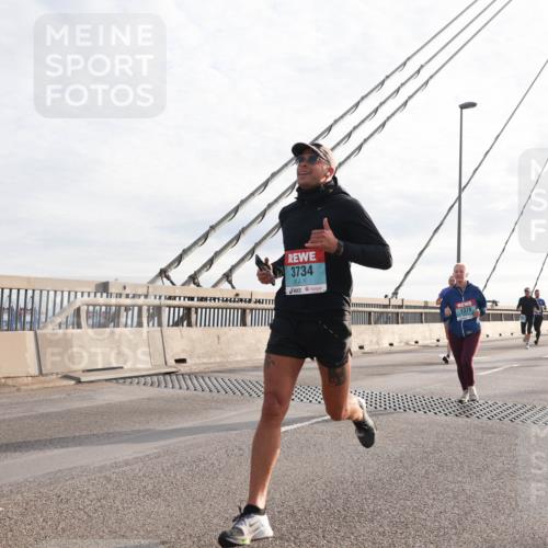 03.10.2024 - Köhlbrandbrückenlauf Matties Gatica Varas http://msf.ph/oto/7179508 03.10.2024 09:24:12 Position 2 3734, 1378 meine-sportfotos.de