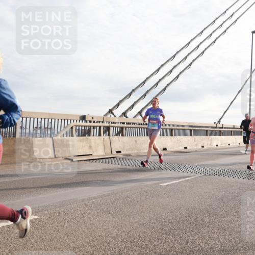 03.10.2024 - Köhlbrandbrückenlauf Matties Gatica Varas http://msf.ph/oto/7179610 03.10.2024 09:24:14 Position 2 1378, 02662662, 1107 meine-sportfotos.de