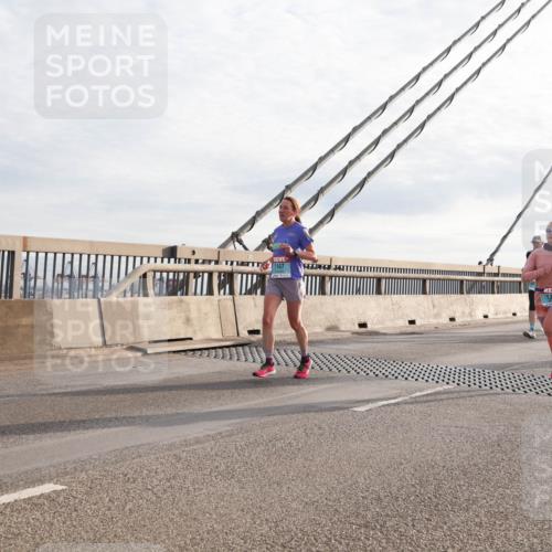 03.10.2024 - Köhlbrandbrückenlauf Matties Gatica Varas http://msf.ph/oto/7179618 03.10.2024 09:24:15 Position 2 1107, 1325, 1355 meine-sportfotos.de