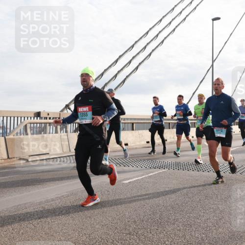 03.10.2024 - Köhlbrandbrückenlauf Matties Gatica Varas http://msf.ph/oto/7179652 03.10.2024 09:24:17 Position 2 1355, 10, 1615, 1774 meine-sportfotos.de