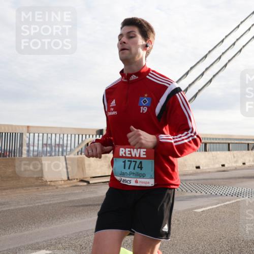03.10.2024 - Köhlbrandbrückenlauf Matties Gatica Varas http://msf.ph/oto/7179882 03.10.2024 09:24:21 Position 2 19, 1774 meine-sportfotos.de