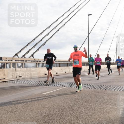 03.10.2024 - Köhlbrandbrückenlauf Matties Gatica Varas http://msf.ph/oto/7179921 03.10.2024 09:24:22 Position 2 1667 meine-sportfotos.de