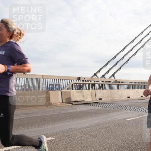 03.10.2024 - Köhlbrandbrückenlauf Matties Gatica Varas http://msf.ph/oto/7180249 03.10.2024 09:24:30 Position 2 20, 1207 meine-sportfotos.de