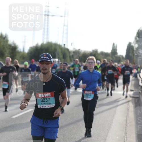 03.10.2024 - Köhlbrandbrückenlauf Fuchs,  Jonas http://msf.ph/oto/7180369 03.10.2024 09:15:57 Position 3 3237, 2057 meine-sportfotos.de