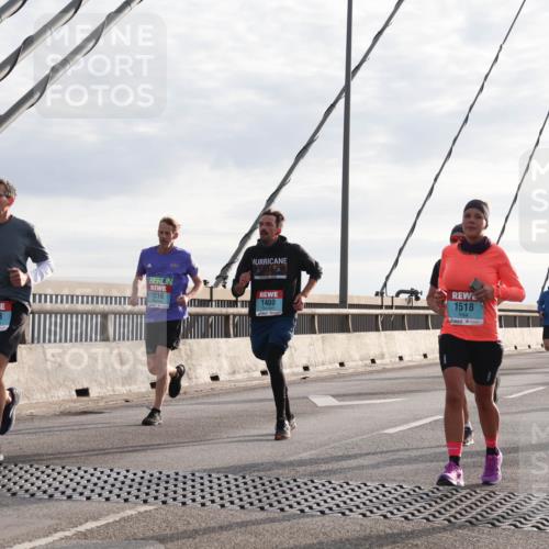 03.10.2024 - Köhlbrandbrückenlauf Matties Gatica Varas http://msf.ph/oto/7180755 03.10.2024 09:24:39 Position 2 1653, 1216, 1400, 1518, 2035 meine-sportfotos.de