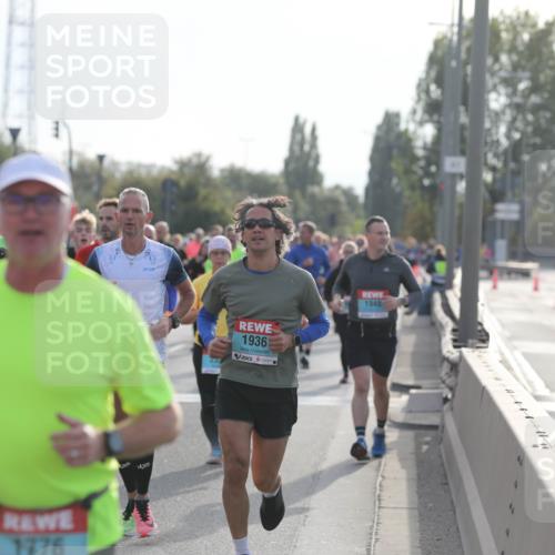 03.10.2024 - Köhlbrandbrückenlauf Fuchs,  Jonas http://msf.ph/oto/7180834 03.10.2024 09:16:07 Position 3 155, 1776, 1936, 1948 meine-sportfotos.de