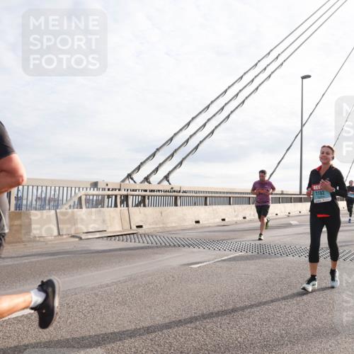 03.10.2024 - Köhlbrandbrückenlauf Matties Gatica Varas http://msf.ph/oto/7181016 03.10.2024 09:24:42 Position 2 2820, 1182 meine-sportfotos.de