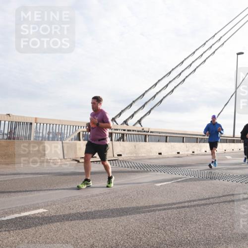 03.10.2024 - Köhlbrandbrückenlauf Matties Gatica Varas http://msf.ph/oto/7181155 03.10.2024 09:24:44 Position 2 1169, 1730 meine-sportfotos.de