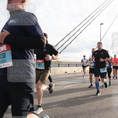 03.10.2024 - Köhlbrandbrückenlauf Matties Gatica Varas http://msf.ph/oto/7181352 03.10.2024 09:24:47 Position 2 730, 1661, 1520, 1184, 1670, 1669 meine-sportfotos.de