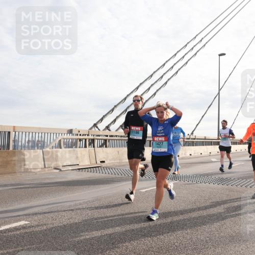 03.10.2024 - Köhlbrandbrückenlauf Matties Gatica Varas http://msf.ph/oto/7181551 03.10.2024 09:24:50 Position 2 1186, 1427, 2083, 84 meine-sportfotos.de