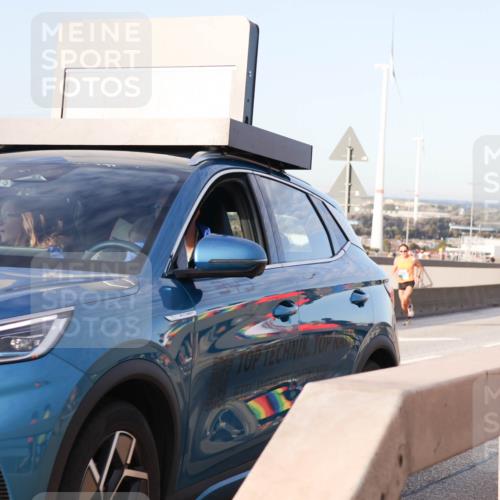 03.10.2024 - Köhlbrandbrückenlauf Matties Gatica Varas http://msf.ph/oto/7181611 03.10.2024 09:24:53 Position 2  meine-sportfotos.de