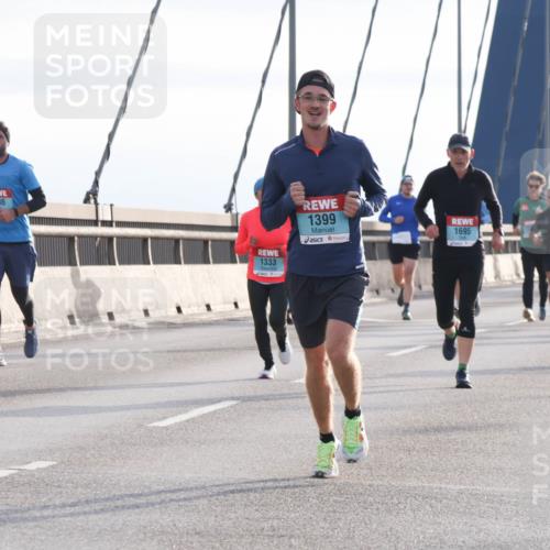 03.10.2024 - Köhlbrandbrückenlauf Matties Gatica Varas http://msf.ph/oto/7181958 03.10.2024 09:24:58 Position 2 1486, 1333, 1399, 1548, 1695 meine-sportfotos.de