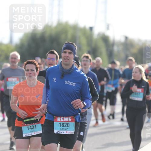 03.10.2024 - Köhlbrandbrückenlauf Fuchs,  Jonas http://msf.ph/oto/7182095 03.10.2024 09:17:26 Position 3 1431, 1820, 0, 1657 meine-sportfotos.de