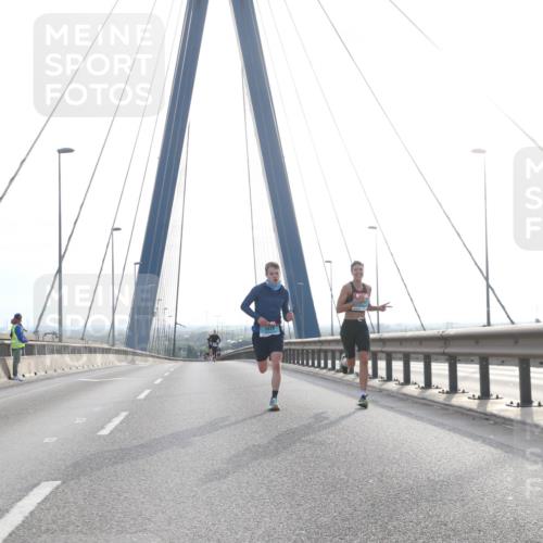 03.10.2024 - Köhlbrandbrückenlauf Jannik Wohlers http://msf.ph/oto/7182103 03.10.2024 09:17:14 Position 1  meine-sportfotos.de