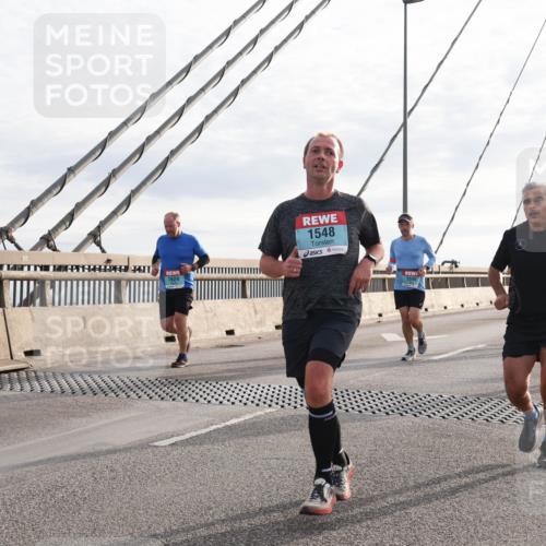 03.10.2024 - Köhlbrandbrückenlauf Matties Gatica Varas http://msf.ph/oto/7182565 03.10.2024 09:25:07 Position 2 1624, 1548, 1440 meine-sportfotos.de